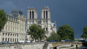 Une messe en hommage aux victimes de Barcelone sera célébrée dimanche à Notre-Dame de Paris.