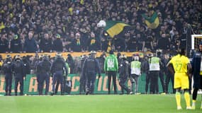 L'illustration de la tension qui existe entre joueurs et supporteurs dans un club en crise comme le FC Nantes, le 16 mars 2024, à la Beaujoire.