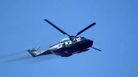 Les garde-côtes américains cherchaient vendredi deux hélicoptères militaires transportant douze personnes au total près des côtes de l'île d'Oahu, dans l'archipel d'Hawaï - Vendredi 15 janvier 2016