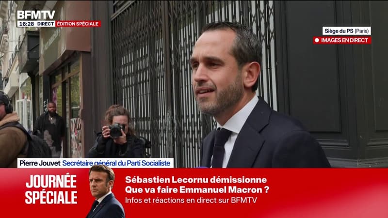 Crise politique: Le PS appelle Emmanuel Macron à 