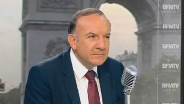 Pierre Gattaz, le président du Medef, s'est insurgé contre l'interdiction faite aux magasins d'ouvrir le dimanche.