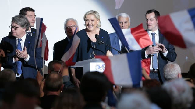 Marine Le Pen au Palais des congrès d'Ajaccio pendant la campagne présidentielle, le 8 avril 2017 à Ajaccio (Corse). 