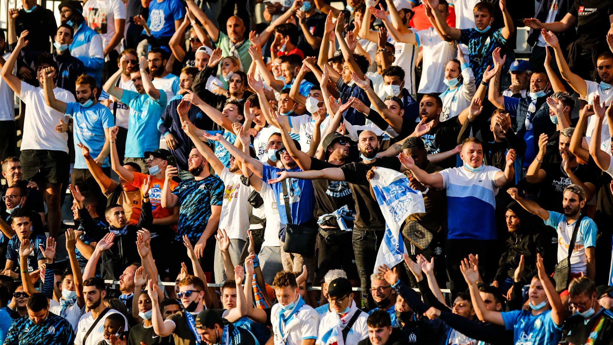 Des supporters marseillais à Fos-sur-Mer Des supporters marseillais à Fos-sur-Mer