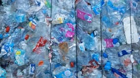 Un tas de déchets plastiques recyclables à Paris, le 10 janvier 2023 (photo d'illustration).
