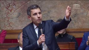 Le député Studer force son accent et lance "Vive l'Alsace !" à l'Assemblée
