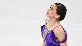 La Russe Kamila Valieva après son programme court aux Jeux de Pékin le 15 février 2022