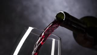 Un verre de vin rouge (photo d'illustration).