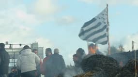 Plusieurs rassemblements contre les portiques écotaxes ont eu lieu en Bretagne le 9 novembre 2013.