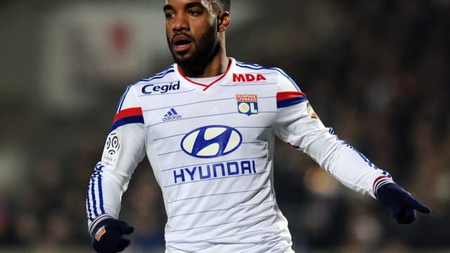 Seul Liverpool s'intéresse de près aux prestations d'Alexandre Lacazette.
