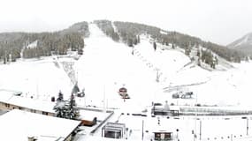 Le col de Montgenèvre (Hautes-Alpes) sous la neige le jeudi 2 novembre 2023 à 15h02.