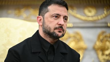 Le président ukrainien Volodymyr Zelensky s'exprime lors d'une réunion avec le président américain Donald Trump dans le bureau ovale de la Maison Blanche à Washington, DC, le 18 août 2025. 
