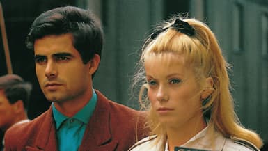 Nico Castelnuovo et Catherine Deneuve dans "Les Parapluies de Cherbourg"