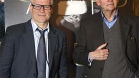 Thierry Fremaux (à gauche) et Gilles Jacob, respectivement délégué général et président du Festival de Cannes. L'édition 2012, qui s'ouvre mercredi, promet une compétition plus que jamais indécise./Photo prise le 19 avril 2012/REUTERS/Charles Platiau