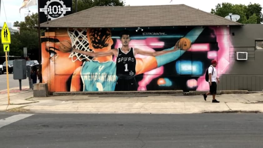 Une fresque de Victor Wembanyama à San Antonio Une fresque de Victor Wembanyama à San Antonio