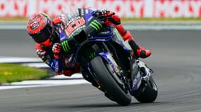 Fabio Quartararo au moment de décrocher sa 3e pole position consécutive, samedi 24 mai, sur le circuit de Silverstone.
