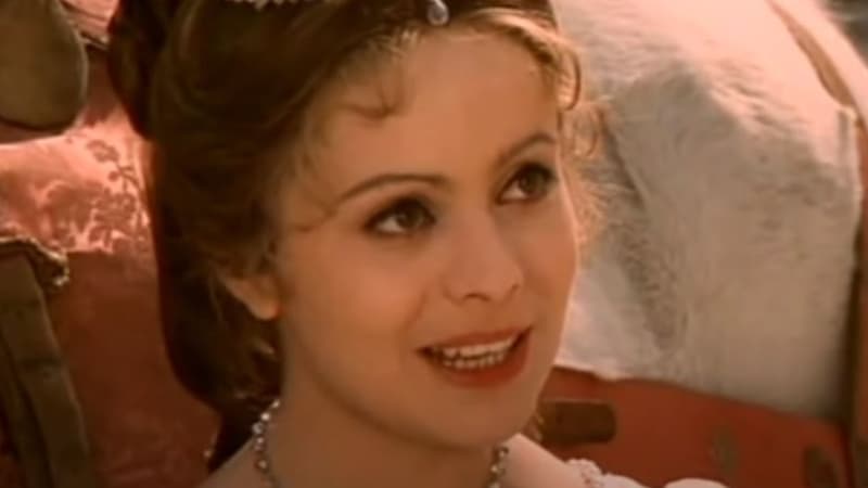 L'actrice tchèque Libuse Safrankova dans le film "Trois noisettes pour Cendrillon", en 1973.