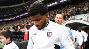 Valentin Rosier avec Besiktas le 16/10/2022