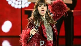 La chanteuse française Clara Luciani sur la scène des 38e Victoires de la Musique le 10 février 2023 (Illustration)