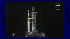 Le lanceur SLS de la mission Artemis 1 sur le pas de tir à Cap Canaveral en Floride, ici le 15 novembre 2022