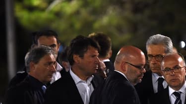 Le soir du 14-Juillet, Christian Estrosi, Bernard Cazeneuve et Philippe Pradal discutent non-loin des lieux où 84 personnes viennent d'être assassinées.