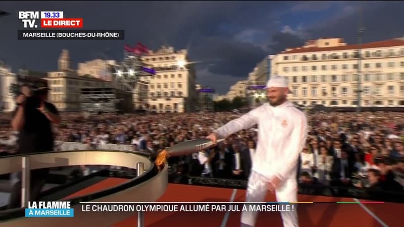 Le chaudron olympique allumé par Jul à Marseille