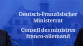 Angela Merkel et Nicolas Sarkozy, réunis vendredi à Fribourg, dans le sud-ouest de l'Allemagne, pour le 13e conseil des ministres franco-allemand, ont affiché sans surprise un front commun, à une semaine du Conseil européen de Bruxelles qui doit entériner
