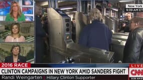 Hillary Clinton dans le métro new-yorkais.