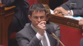En répondant à une question sur les impôts, Manuel Valls s'est emporté mercredi à l'Assemblée nationale.