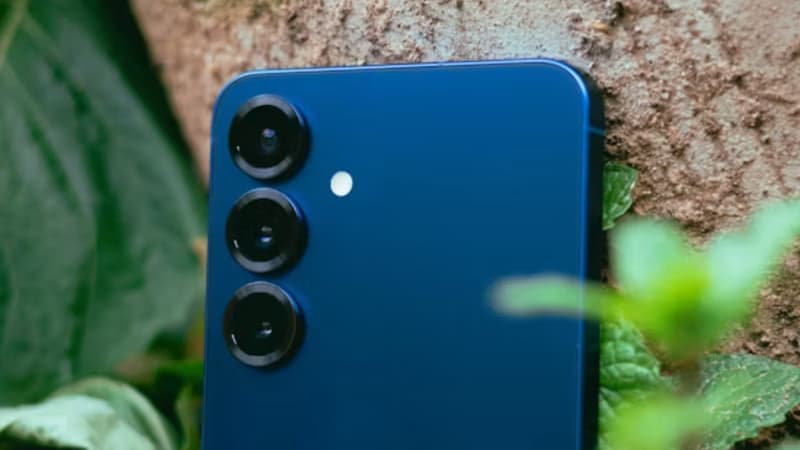 320 euros de remise sur le Samsung Galaxy S25 : c'est l'offre inattendue affichée par Amazon pour faciliter votre achat