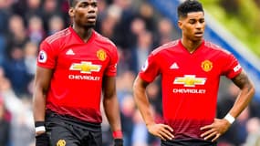 Paul Pogba et Marcus Rashford avant un coup-franc