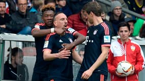 Franck Ribéry avec David Alaba et Thomas Müller