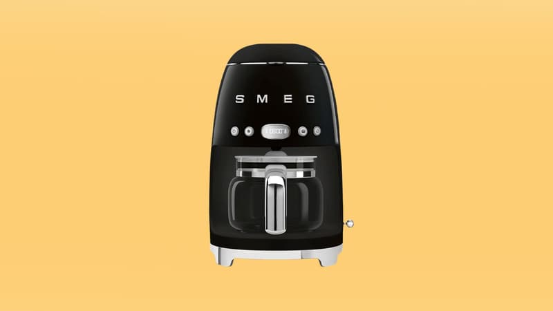 Cette machine à café SMEG est affichée à moins de 200 euros, faites vite avant la rupture de stock