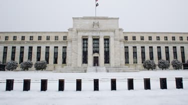 Malgré un diagnostic économique inchangé, la FED se dit tout de même soucieuse de mesurer l'impact des turbulences de marché actuelle. Une prudence qui refroidit un peu le marché.