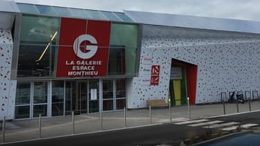 Le centre commercial Monthieu n'a pas ouvert ses portes samedi matin (image d'illustration)