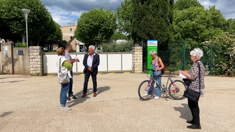 Une opération "collège mort" organisée à Château-Arnoux-Saint-Auban le 13 mai 2024 pour protester contre le choc des savoirs.