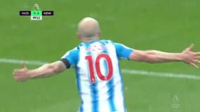 Huddersfield réalise des débuts parfaits 