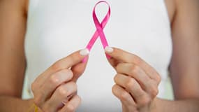 Le ruban rose est le symbole de la campagne mondiale de sensibilisation au cancer du sein, qui a lieu en octobre, également connu sous le nom de "mois rose" ou "octobre rose". (Photo d'illustration)