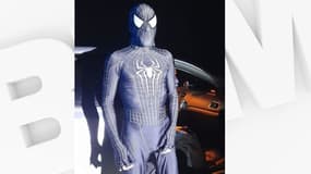 Le conducteur du véhicule, alcoolisé, était déguisé en Spiderman.