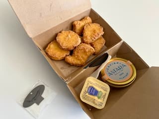 Burger King propose des nuggets au caviar pour 19 euros la boîte.