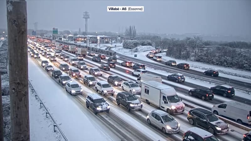 Neige-verglas: la N118 fermée, plus de 900 km de bouchons à 9h30 en en Île-de-France, vers un nouveau record?