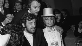 Jean-Paul Belmondo avec Brigitte Bardot et Jean-Pierre Cassel au Gala des artistes, en 1970.