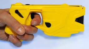 Un taser (illustration)