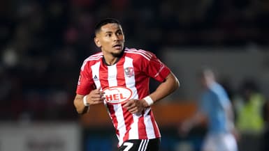 Demetri Mitchell lors du match Exeter City-Nottingham Forest (2-2, 2 t.a.b. 4, FA Cup), le 11 février 2025