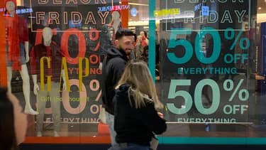 Le Black Friday débute.