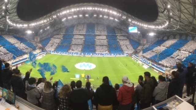 Le tifo au Vélodrome Le tifo au Vélodrome