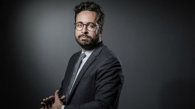 Mounir Mahjoubi le 13 juin 2017, lors d'une session photos à Paris