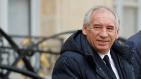Le Premier ministre François Bayrou quitte le palais de l'Elysée après le conseil des ministres le 15 janvier 2025 à Paris