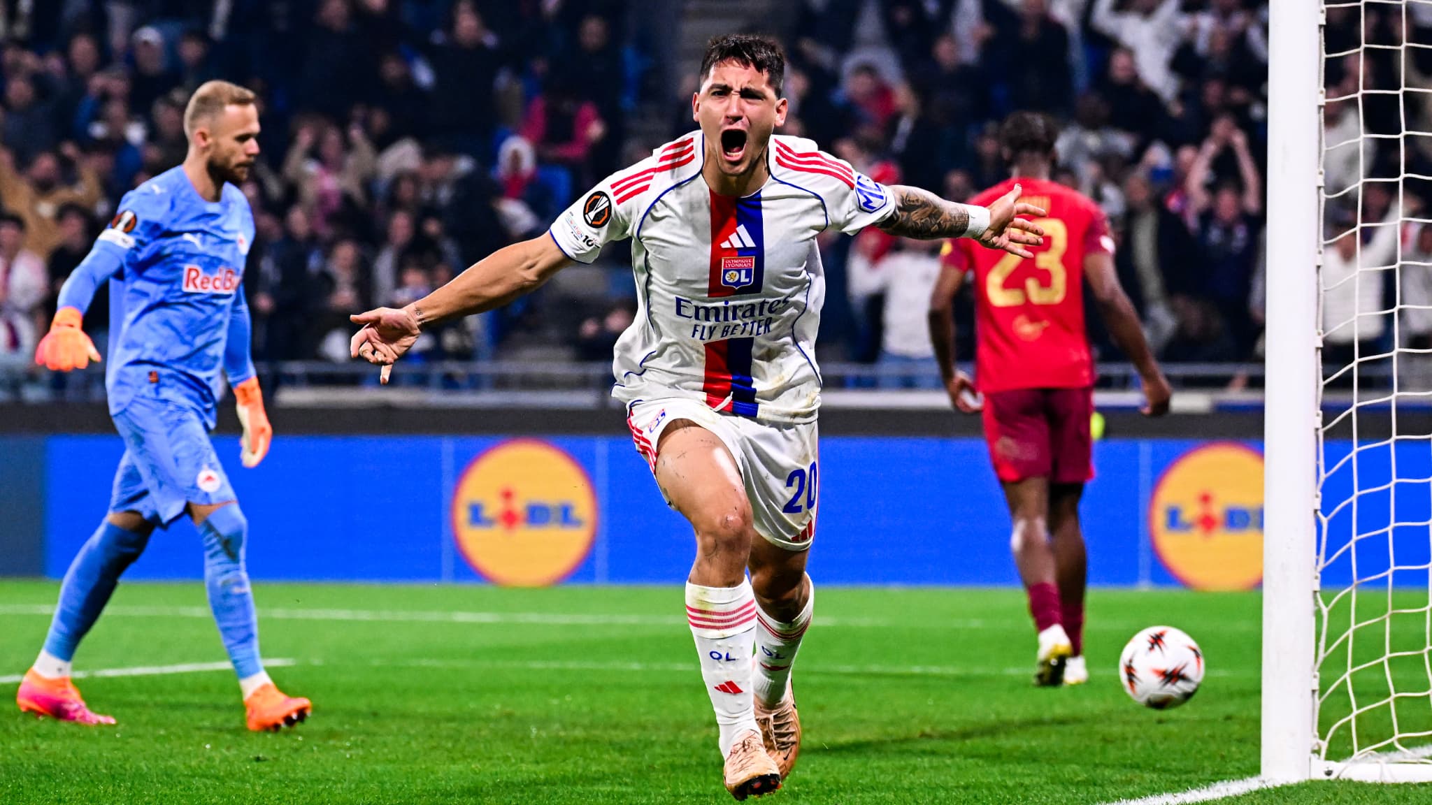 LA LIBÉRATION APRÈS LE CALVAIRE: MARTIN SATRIANO JUBILE APRÈS SON PREMIER BUT AVEC L'OL
