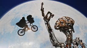 Le premier personnage mécatronique E. T original du film "ET l'extraterrestre" de Steven Spielberg, sorti en 1982.