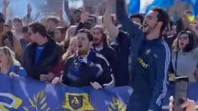 Le streamer Domingo avec des centaines de supporteurs du club d'Aubagne, le 3 février 2024 